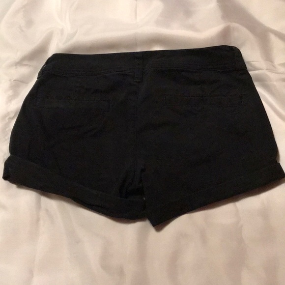 Shorts - Picture 3 of 3